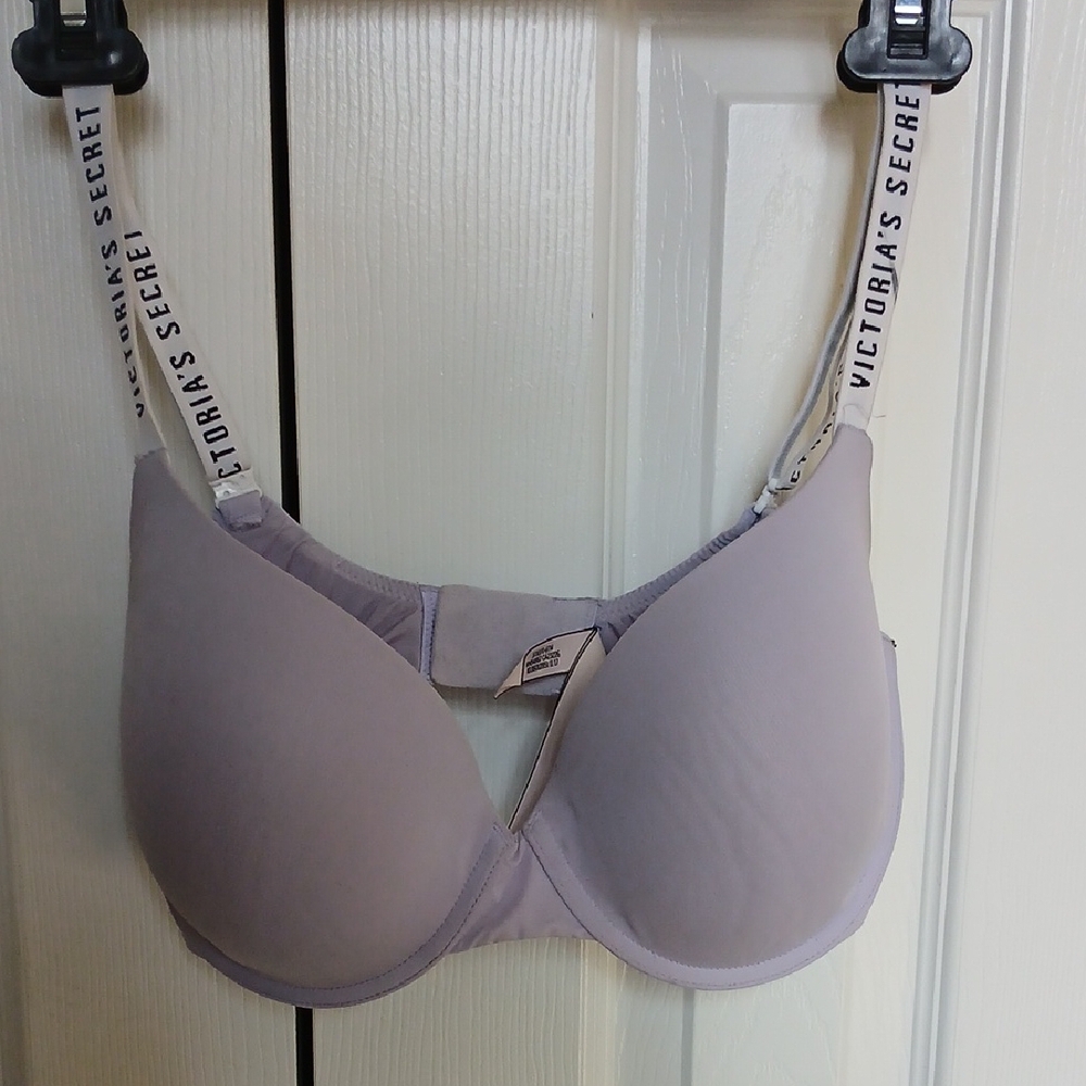 Victoria's Secret Lavender Bra Size 32F/32DDD